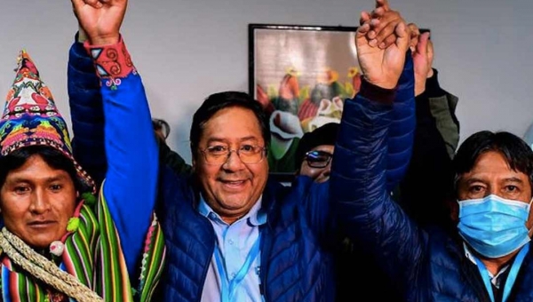 Boca de urna aponta vitória de aliado de Evo Morales na eleição para presidente da Bolívia