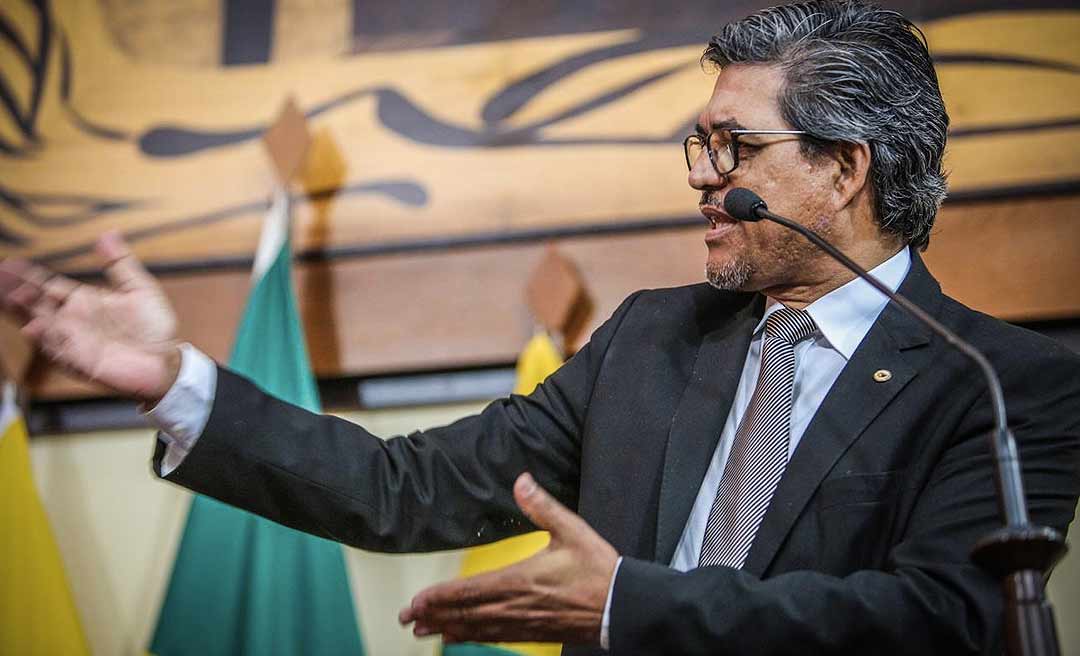 Edvaldo diz que Plácido de Castro está sem água há cinco dias por falta de peças para as bombas