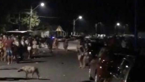 Festa clandestina com aglomeração causa transtornos e polui parte do Igarapé Preto