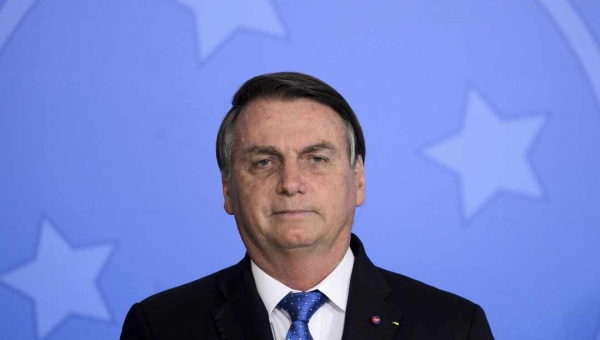 Bolsonaro diz que governo federal não comprará vacina CoronaVac