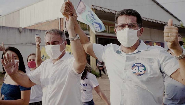 Candidatos Minoru Kinpara e Celestino Bento participam de caminhada no bairro Cidade Nova