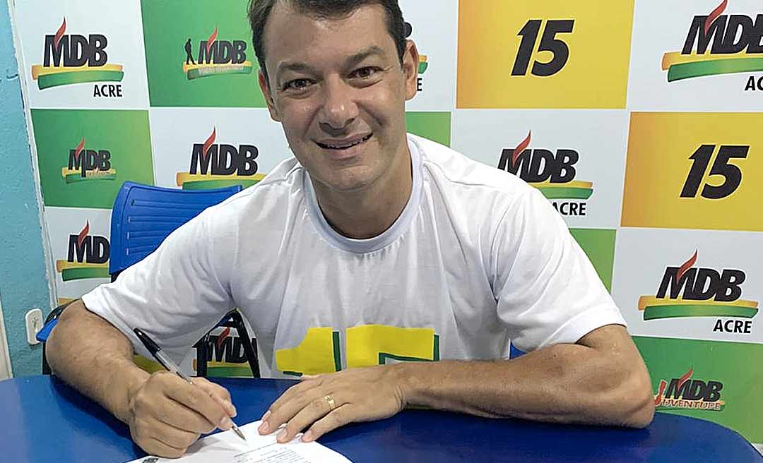 Roberto Duarte assina Termo de Compromisso com a Primeira Infância em Rio Branco