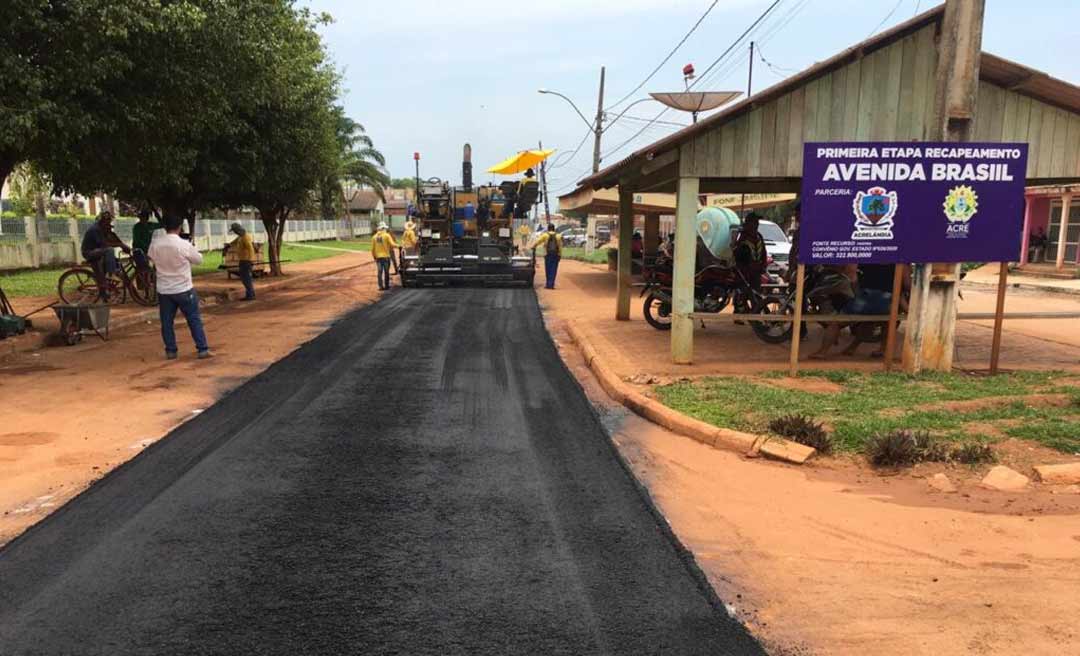 Governo do Acre atende pedido de Vanda Milani e asfalta avenida Brasil em Acrelândia