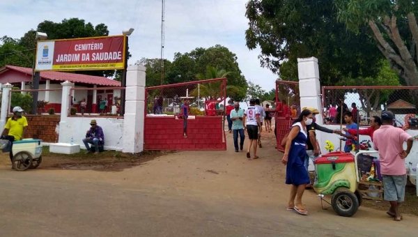 Pandemia diminui movimentação nos cemitérios de Rio Branco no Dia dos Finados