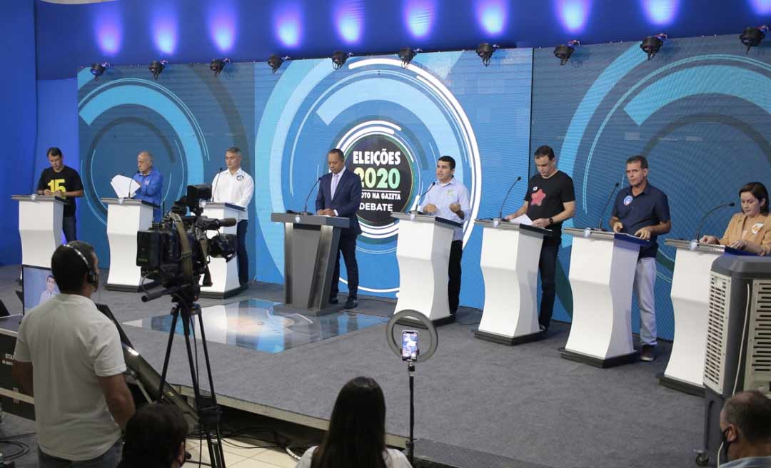 Debate na TV Gazeta foi marcado por discussões bobas e alfinetadas