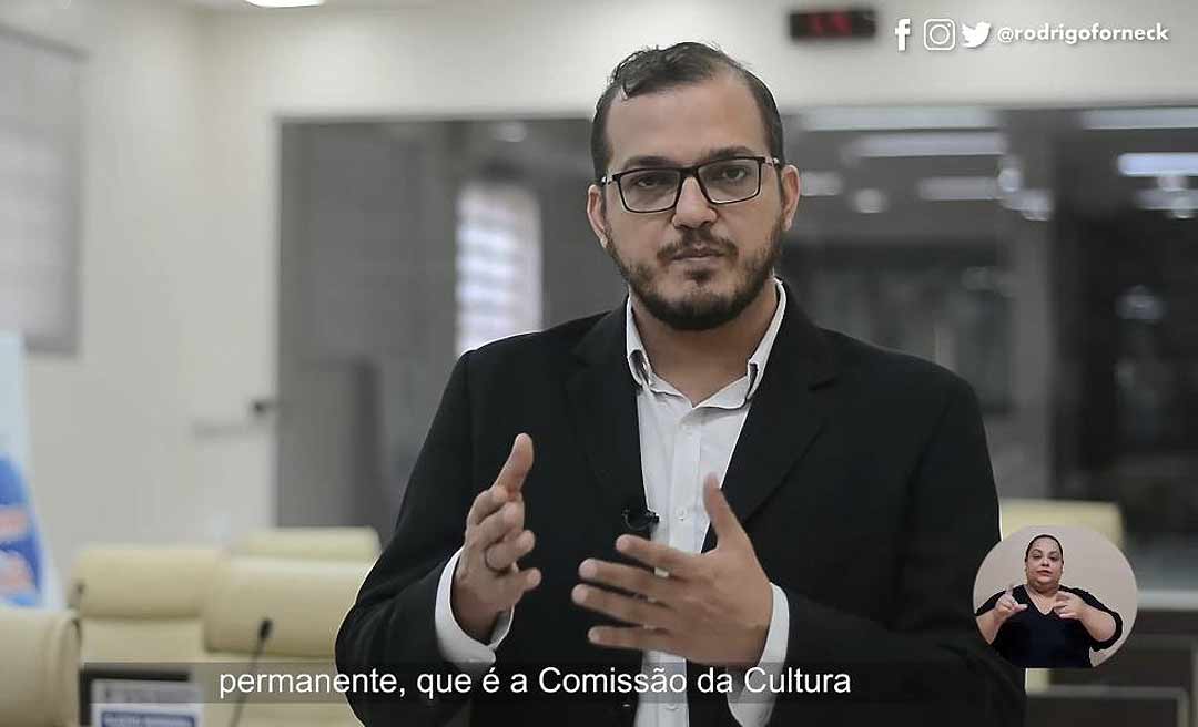 Rodrigo Forneck foi um dos poucos candidatos que manteve a acessibilidade em seu material de campanha