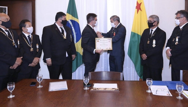 Gladson Cameli é homenageado pela Potência Maçônica Grande Oriente do Brasil