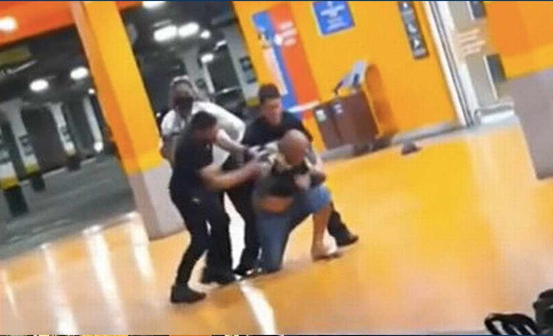 Homem negro é espancado e morto por segurança e policial em Carrefour de Porto Alegre