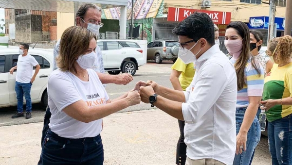 Jenilson Leite acompanha Socorro Neri e Eduardo Ribeiro nos locais de votações