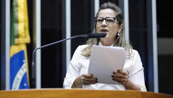 Deputada Mara Rocha apresenta Projeto de Decreto Legislativo para impedir o corte no FUNDEB