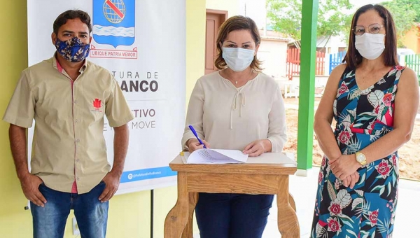 Socorro Neri assina ordem de serviço para ampliação da Escola Monte Castelo