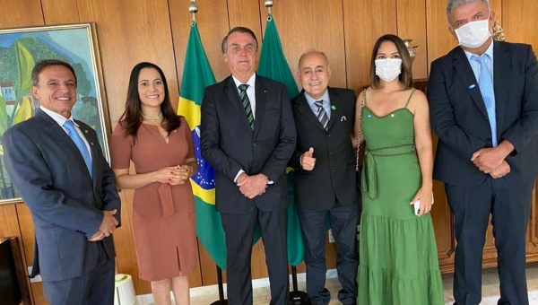 Bocalom e políticos do Acre se encontram com Bolsonaro no Palácio do Planalto