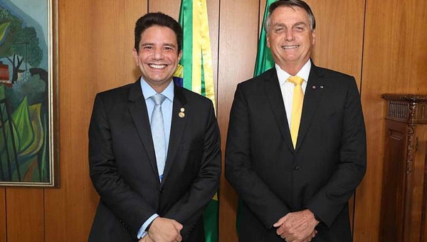 A convite de Bolsonaro, Gladson participa de lançamento do plano nacional de imunização contra a covid-19