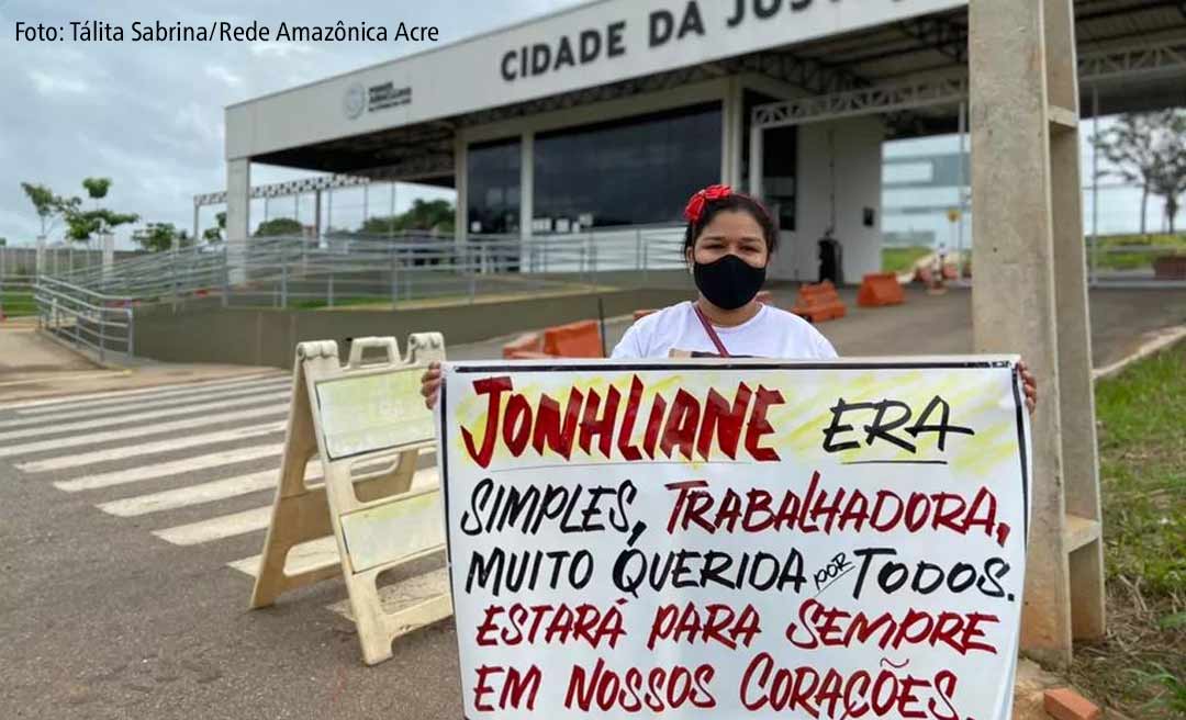 Família faz protesto durante audiência que decide se Ícaro e Alan vão a júri popular