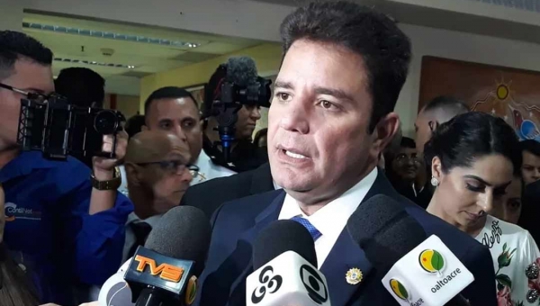 Gladson confirma pagamento do adicional de insalubridade para servidores da Saúde em dezembro