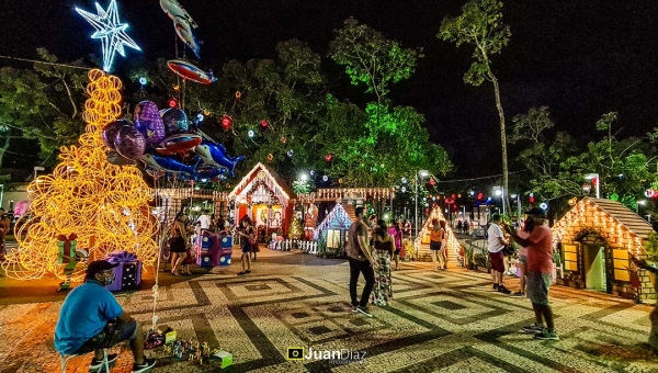 O fotógrafo Juan Diaz fez uma galeria de fotos e vídeo das luzes de Natal de Rio Branco; veja 