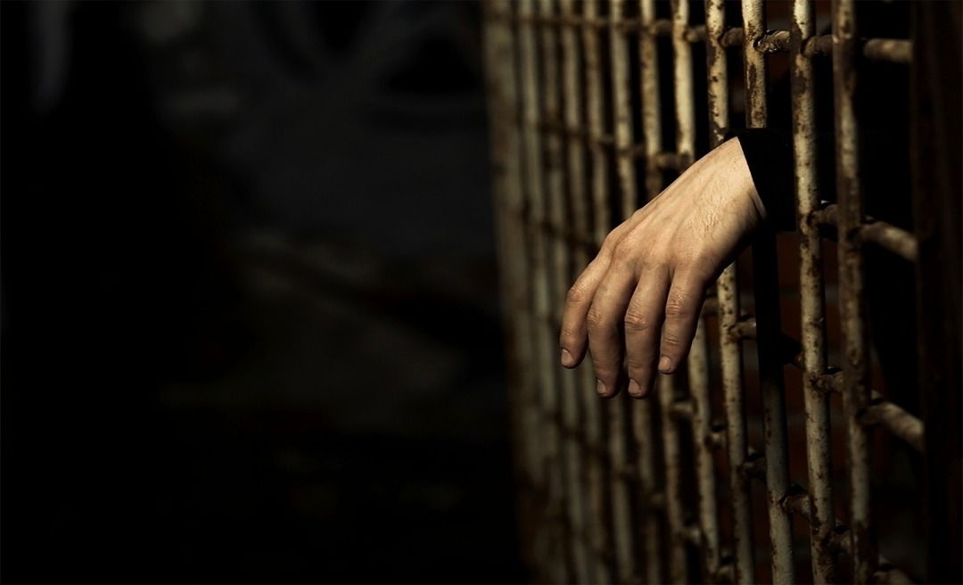 Filho de preso deve ser indenizado em R$ 20 mil pela morte do pai em penitenciária no Acre