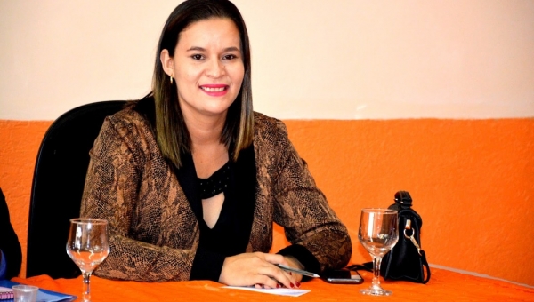  Ex-vereadora Janaina Furtado assume coordenação do Núcleo Estadual de Educação em Tarauacá