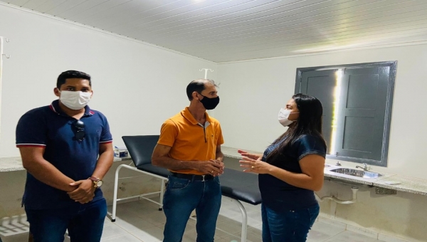 Prefeito em exercício Raimundo Maranguape acompanha atendimento de pacientes com sintomas de dengue em unidade de referência