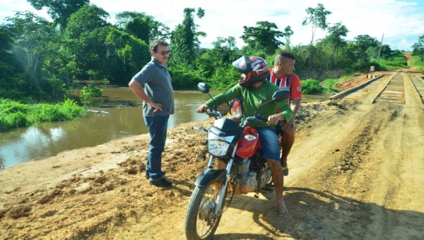 Piaba visita moradores do Assentamento Moreno Maia