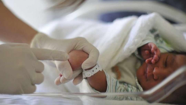 Ministério consegue oxigênio para 61 recém-nascidos em Manaus