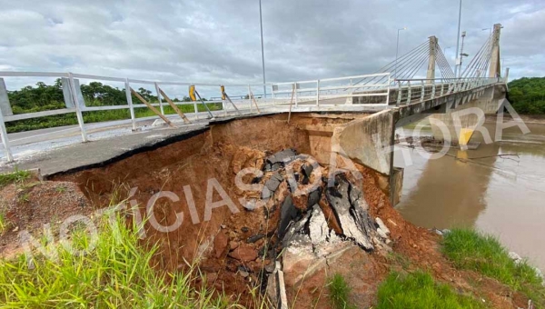 Erosão provoca deslizamento na cabeceira da ponte do rio Tarauacá e pode isolar o Juruá