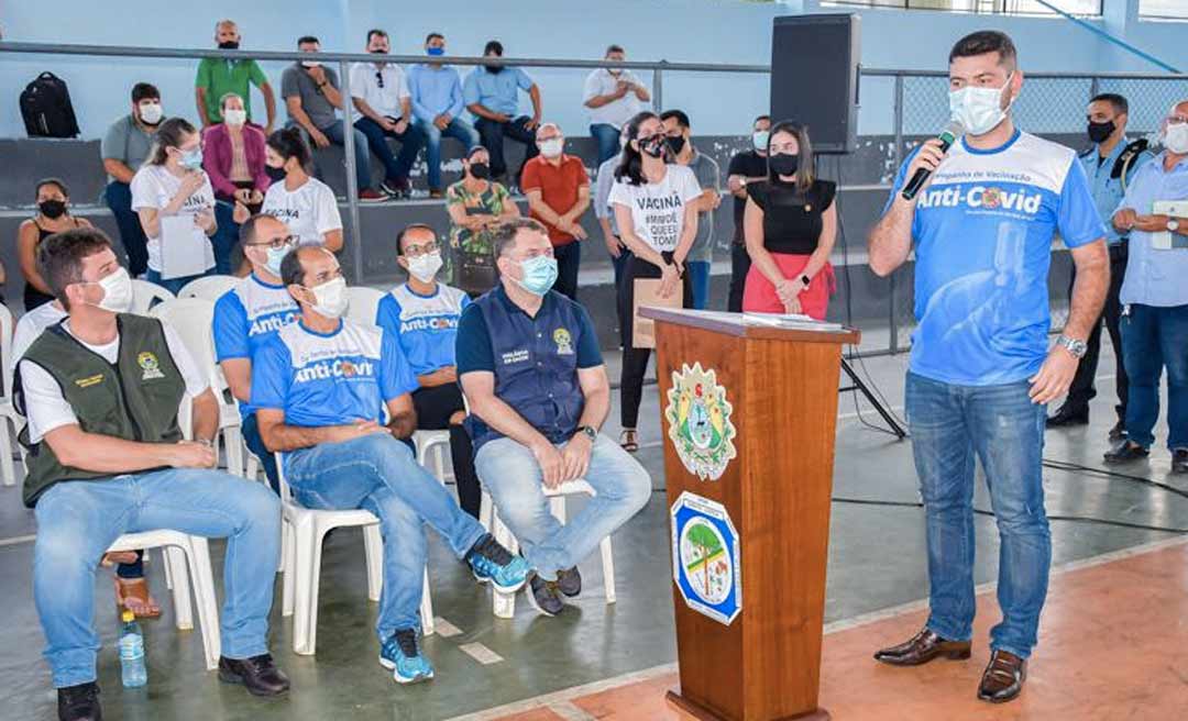 Presidente Nicolau Júnior participa da abertura de vacinação anti-Covid em Cruzeiro do Sul