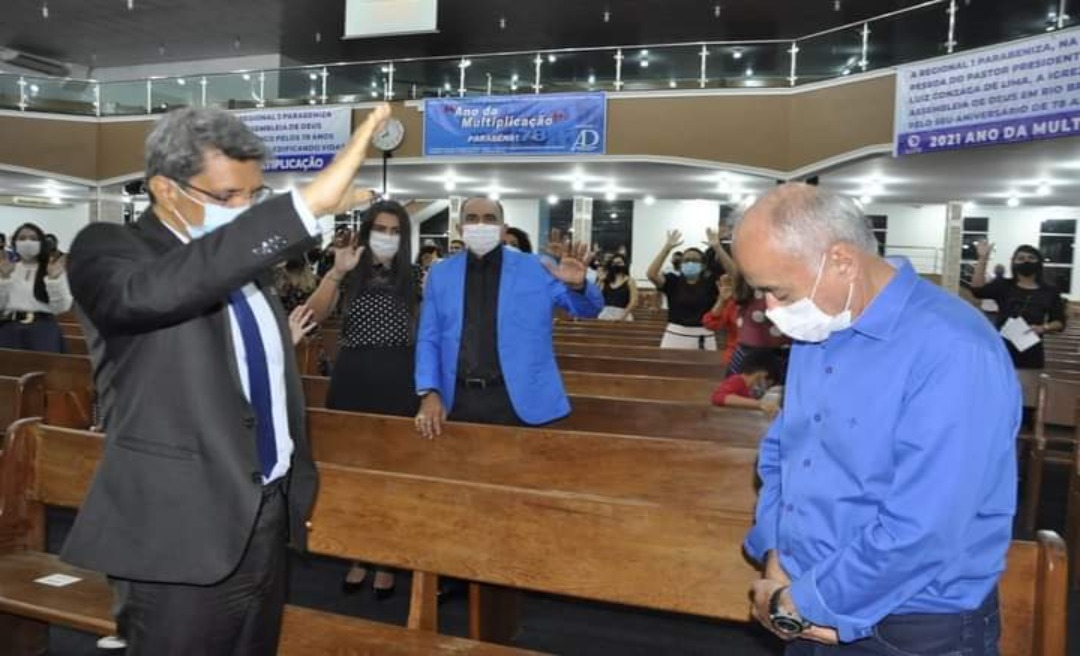 Bocalom participa de culto em comemoração aos 78 anos da  Assembleia de Deus, recebe oração e destaca trabalho da igreja