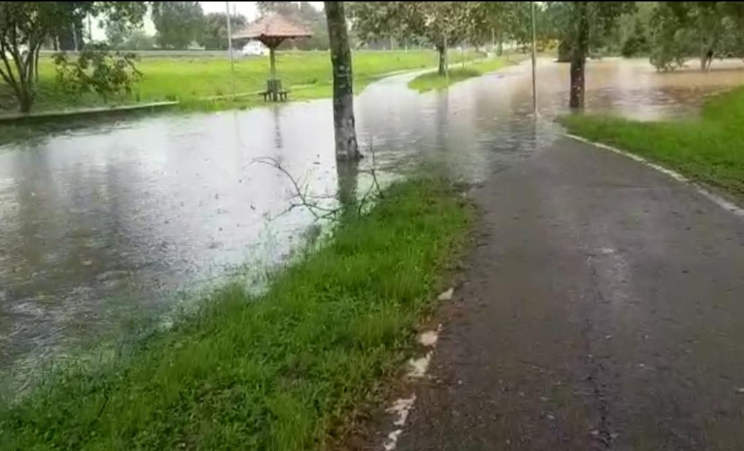 Sibá vai ao Pinicão do Universitário, que encheu após a chuva, e se diz encantado com a "paisagem" 