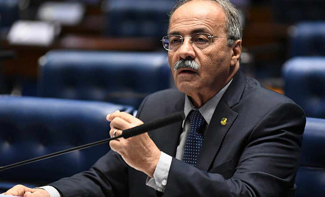 Senador flagrado com dinheiro na cueca poderá voltar ao cargo, decide STF