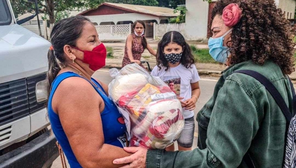 SOS Acre: Perpétua apresenta PL de auxílio emergencial extraordinário de R$ 600 para famílias afetadas pelas enchentes no Acre