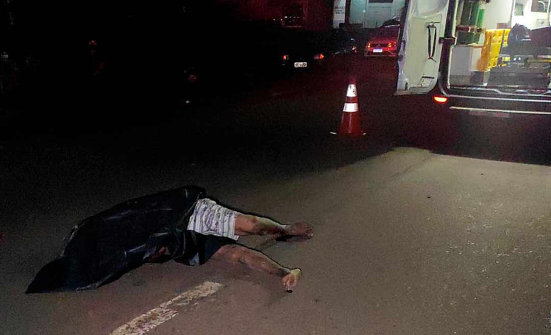 Idoso morre atropelado após se jogar na frente de carro na BR-364