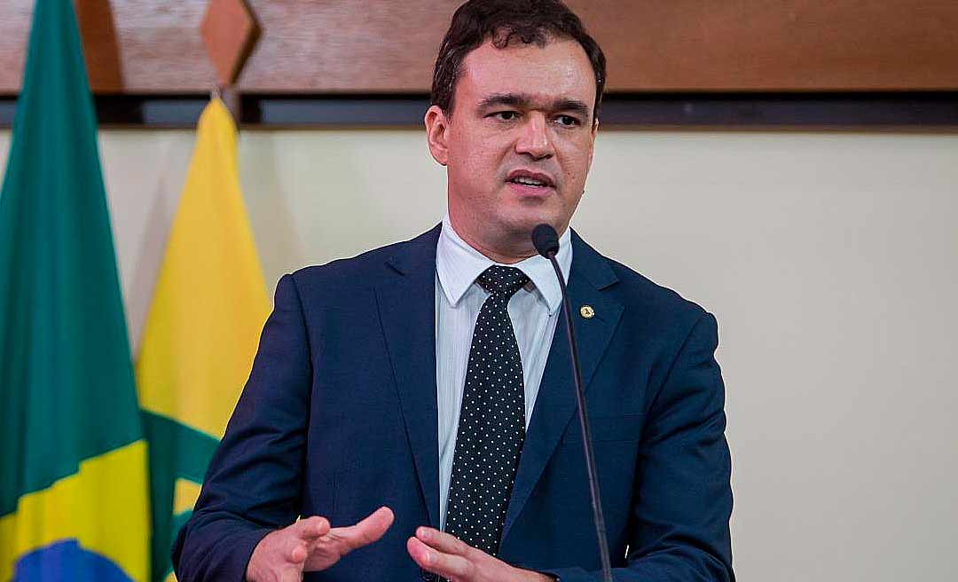 Deputado estadual Daniel Zen luta por renda mínima à população do Acre