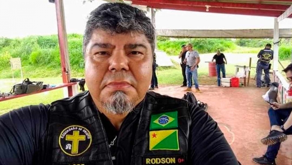 Com covid-19, pastor Rodson é internado com 90% do pulmão comprometido e filho pede oração