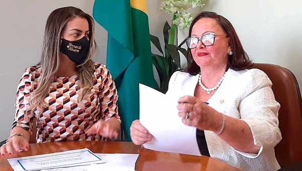 Prefeita de Brasiléia, Fernanda Hassem agradece ação da deputada Vanda Milani pelo município