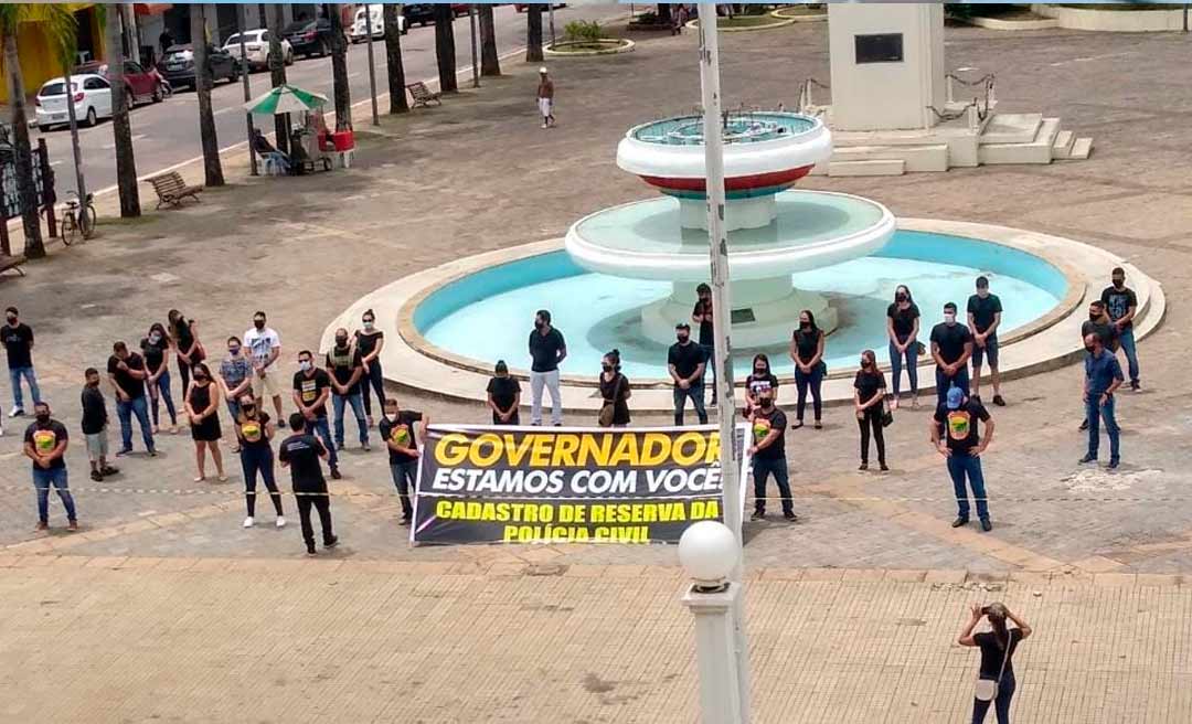 Integrantes do cadastro de Reserva da Polícia Civil reclamam demora para convocação