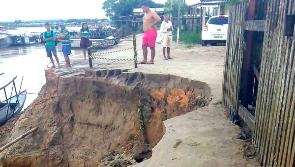 Após a vazante, casas em Tarauacá podem desabar e Defesa Civil faz alerta