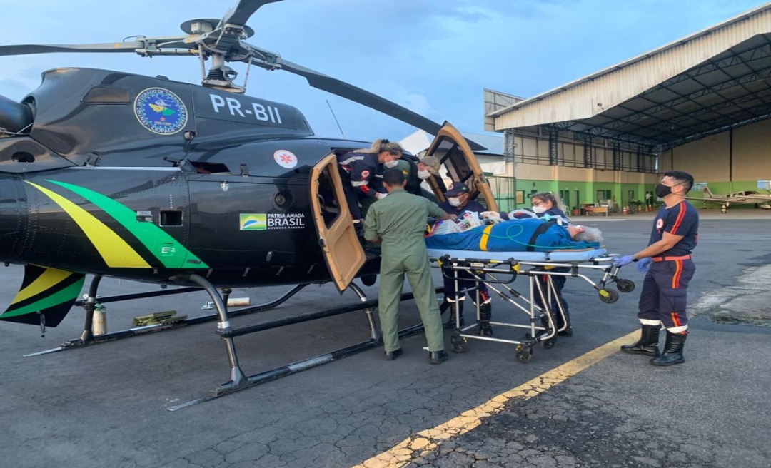 Pacientes com Covid-19 são transferidos de Brasileia para tratamento em Rio Branco