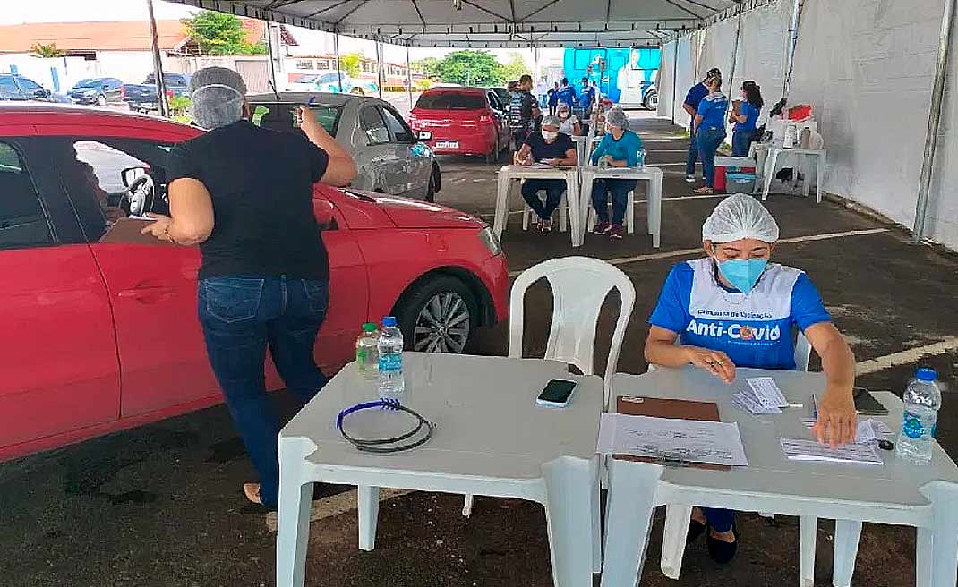 Vacinação para idosos com 73 anos começa nesta terça-feira em Cruzeiro do Sul