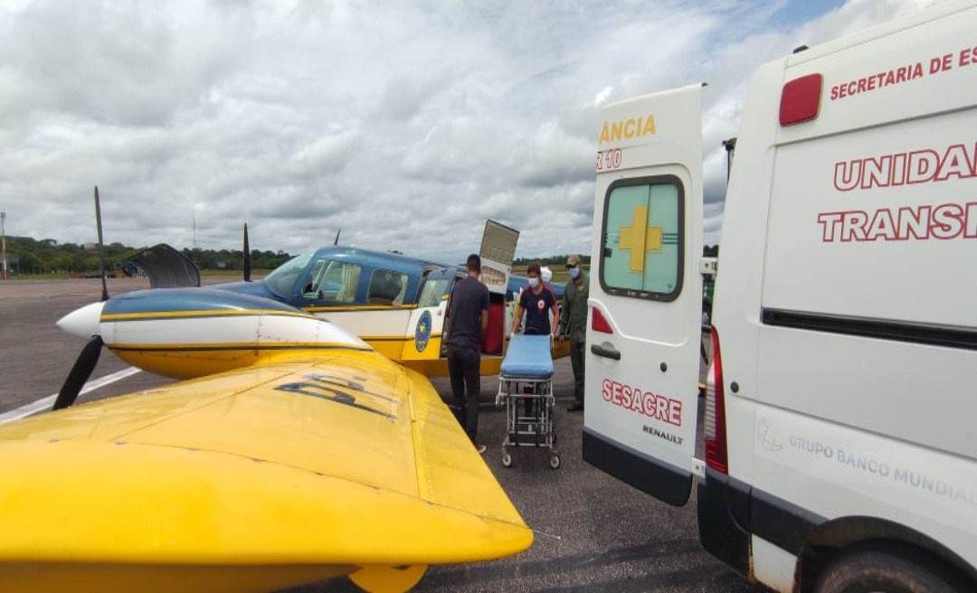 Aeronave do Estado faz transporte de grávidas para Cruzeiro do Sul