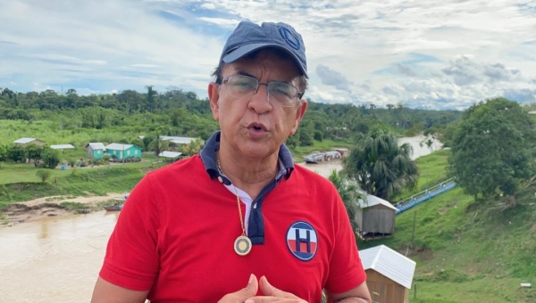 Deputado Luiz Gonzaga visita comunidades isoladas ao longo do rio Tejo e vai acionar órgãos do Estado cobrando melhorias