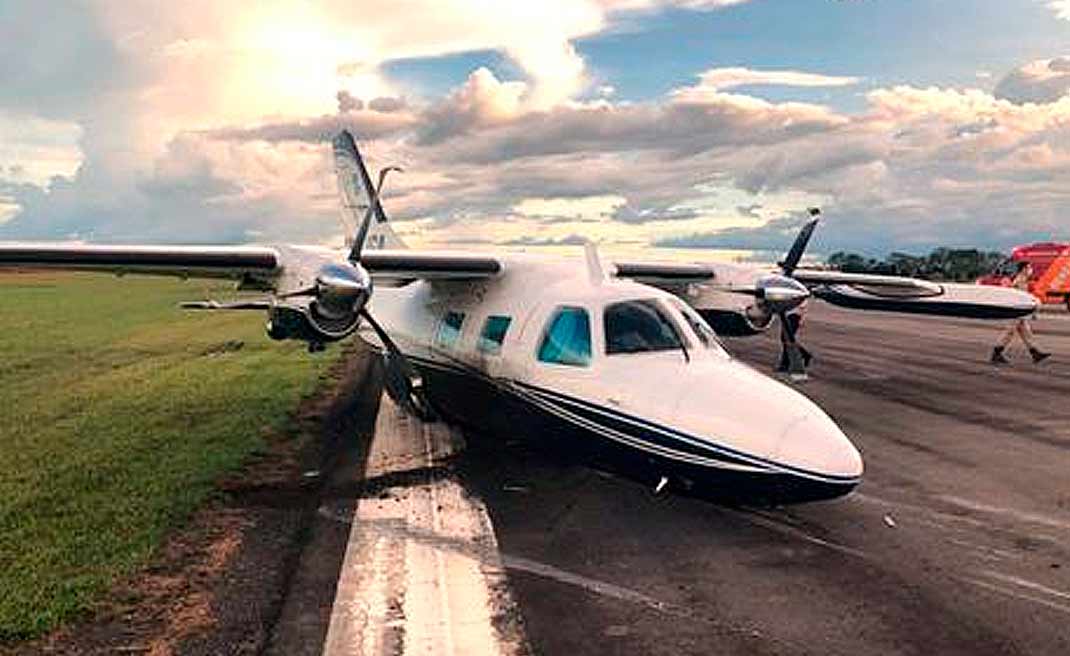 Avião de senador de Rondônia faz pouso forçado de barriga em pista no município de Ji-Paraná