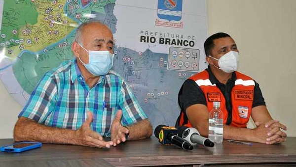 Bocalom informa liberação do FGTS aos atingidos pelas enchentes em Rio Branco