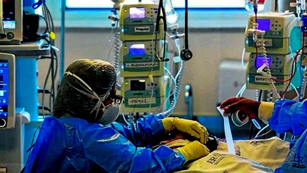 Acre tem 20 pacientes com Covid à espera de vaga em UTI, revela Sesacre