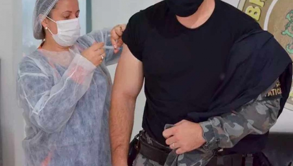 Profissionais da Segurança começam a ser vacinados nesta quarta no Acre