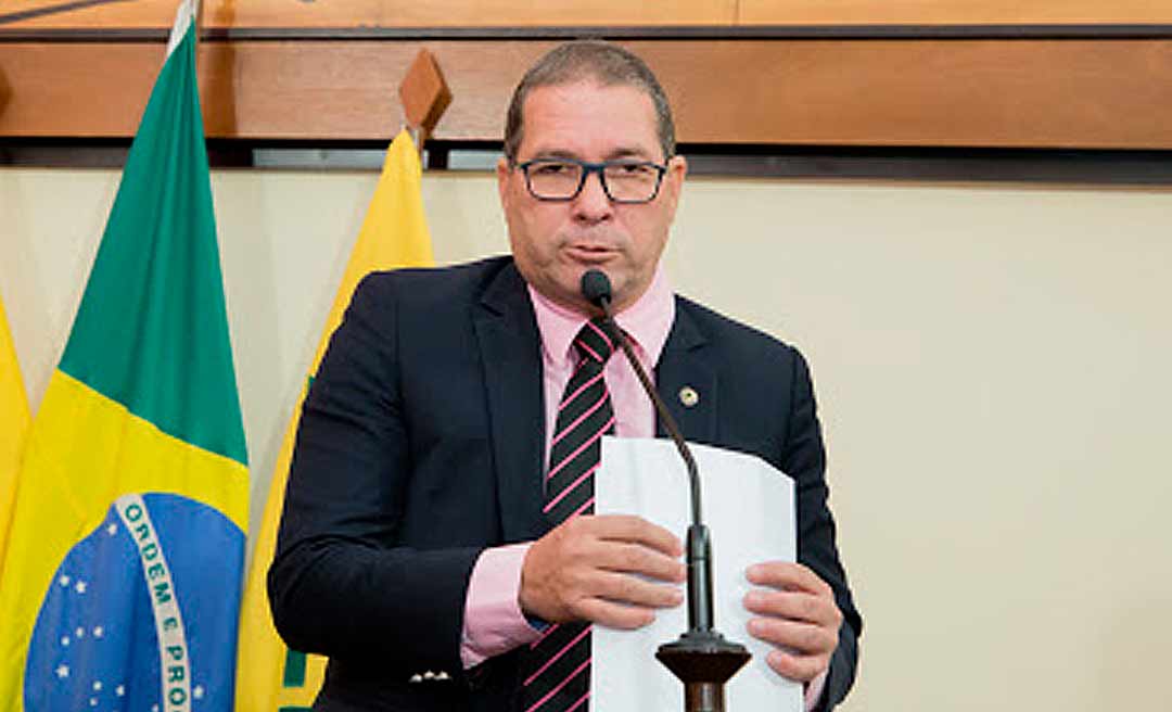 Chico Viga é reeleito presidente da Comissão de Orçamento e Finanças da Aleac