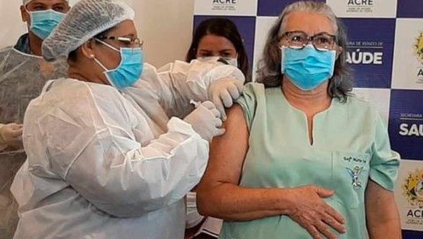 Mais de 34 mil pessoas já tomaram a primeira dose e 7.500, a segunda dose da vacina contra a covid-19 em Rio Branco