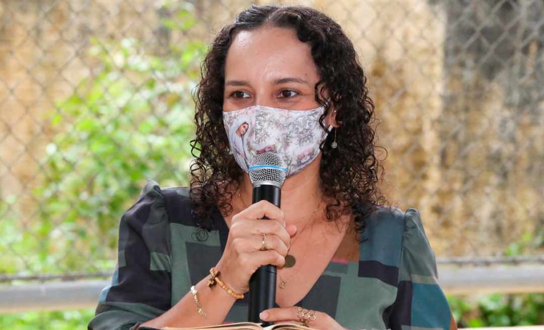 Decreto de Maria Lucinéia, em Tarauacá, permite celebrações religiosas de segunda a sexta até às 22 horas