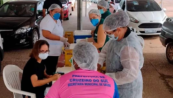 População de 18 a 59 anos precisa se cadastrar para receber vacina anticod