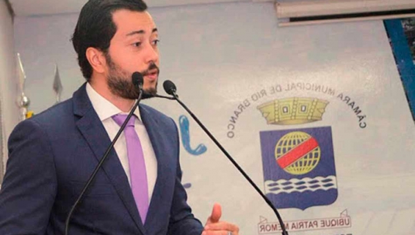 "Qual a necessidade de tirar cerca de 30 mil pessoas de casa?", questiona Jarude sobre a vacinação de pessoas com comorbidades